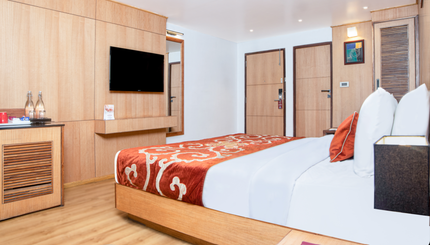 Deluxe Room with Rhododendron View