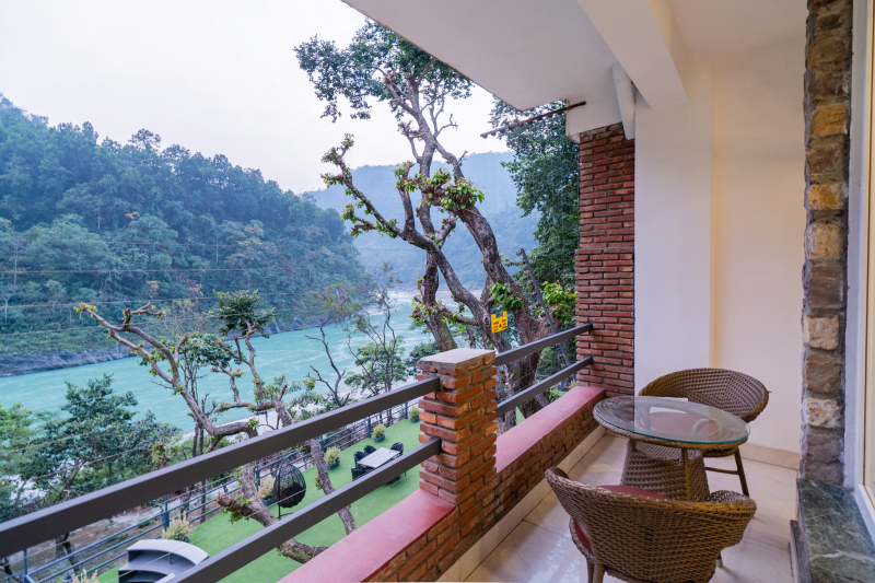 Deluxe Ganges View Room with Private Balcony