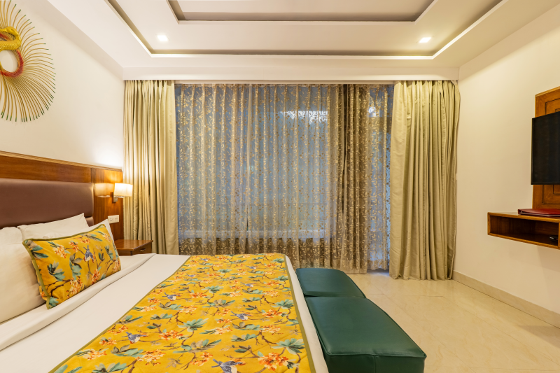 Deluxe Ganges View Room with Private Balcony