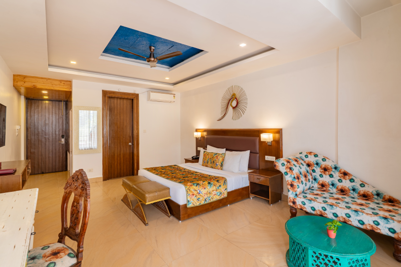 Suite with Private Terrace & Ganges View