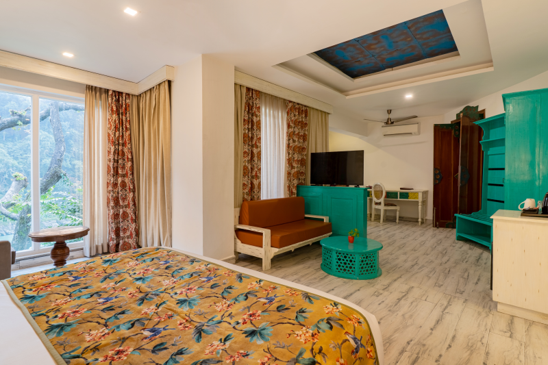 2 Bedroom Suite with Private Balcony & Ganges View