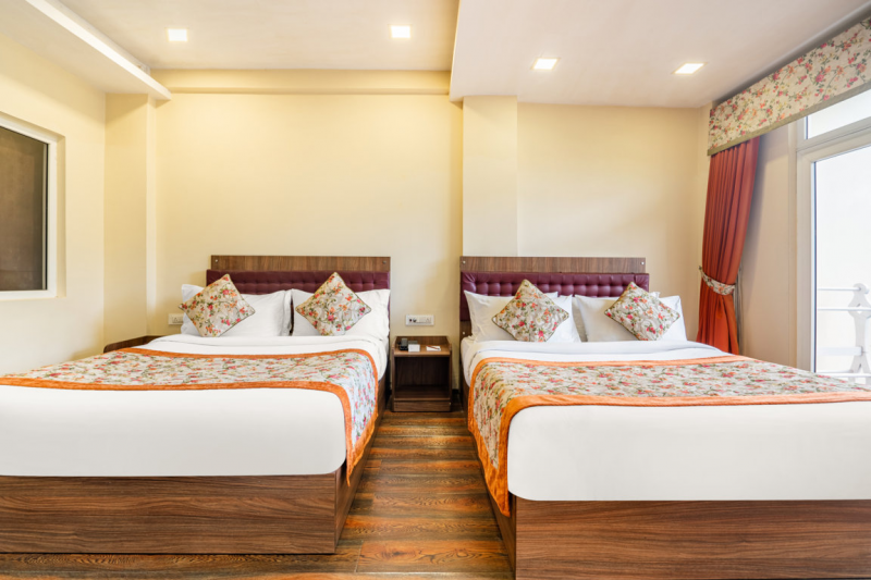 Family Mountain View Room with Private Balcony