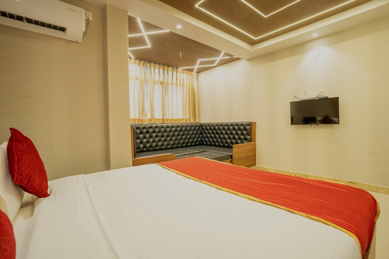 Luxury Triple Studio W Bathtub & Kitchenette