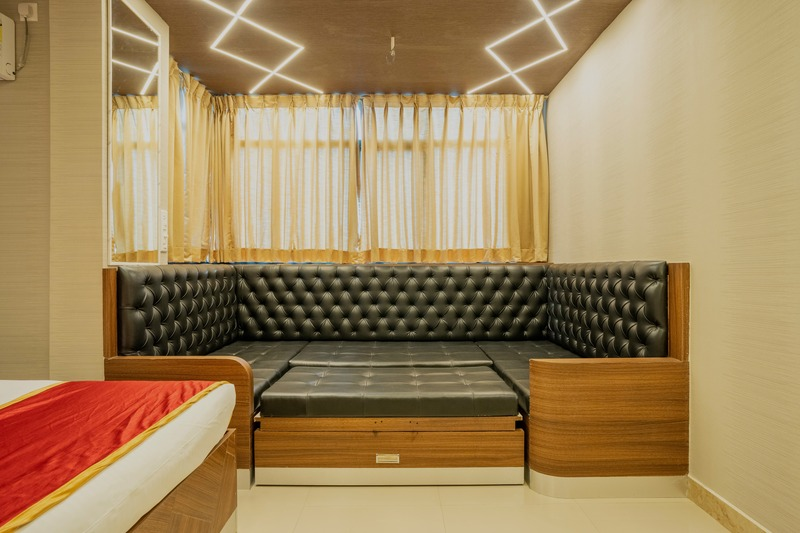 Luxury Triple Studio W Bathtub & Kitchenette