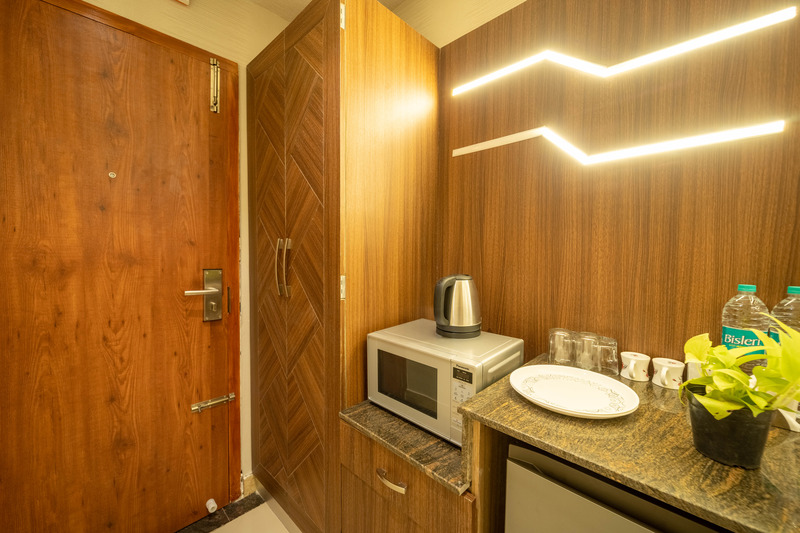 Luxury Triple Studio W Bathtub & Kitchenette