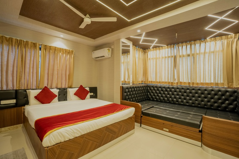 Luxury Triple Studio W Bathtub & Kitchenette