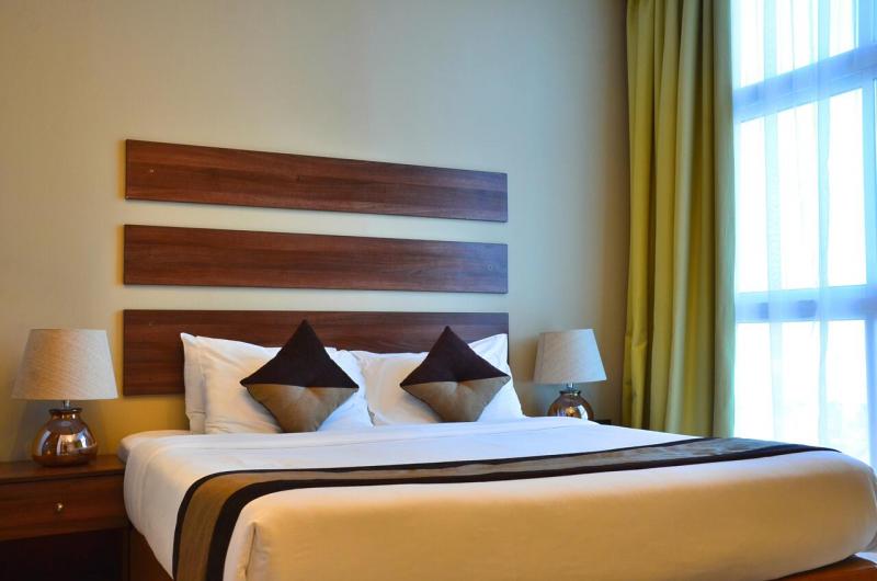 Two Bedroom (King &Twin Beds)