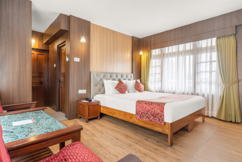 Deluxe Room with Private Balcony