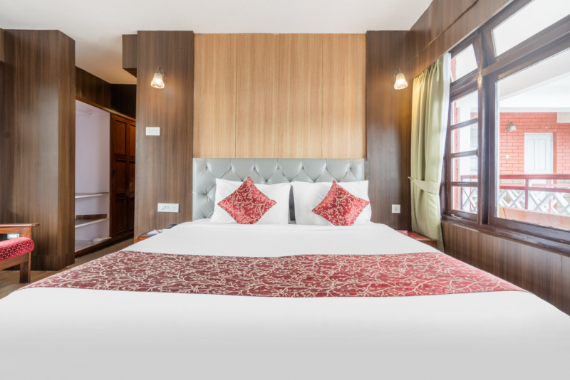 Deluxe Room with Private Balcony