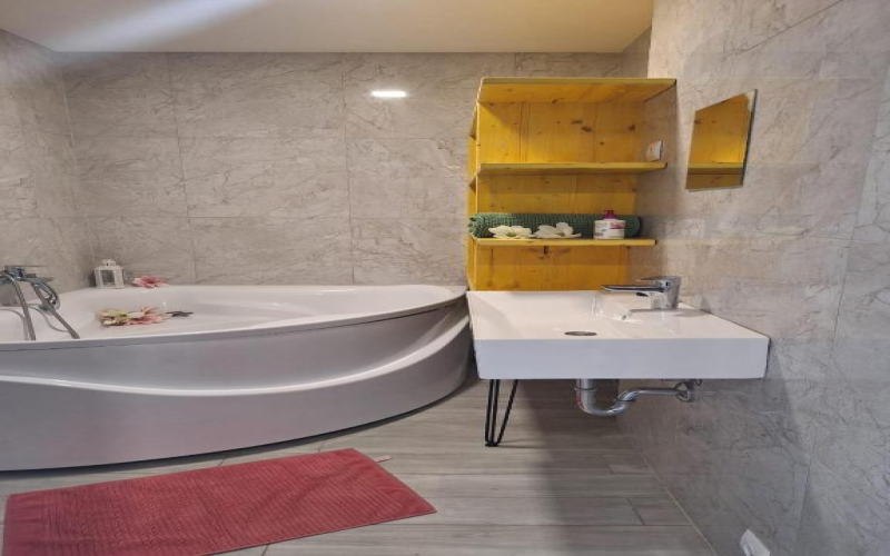 W_M12_4 Bedroom Penthouse Apartment