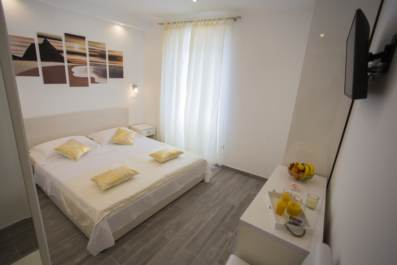 Deluxe Double Room - Nirvana Split