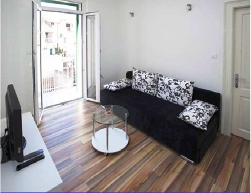 Two-Bedroom Apartment with Balcony - Old Town