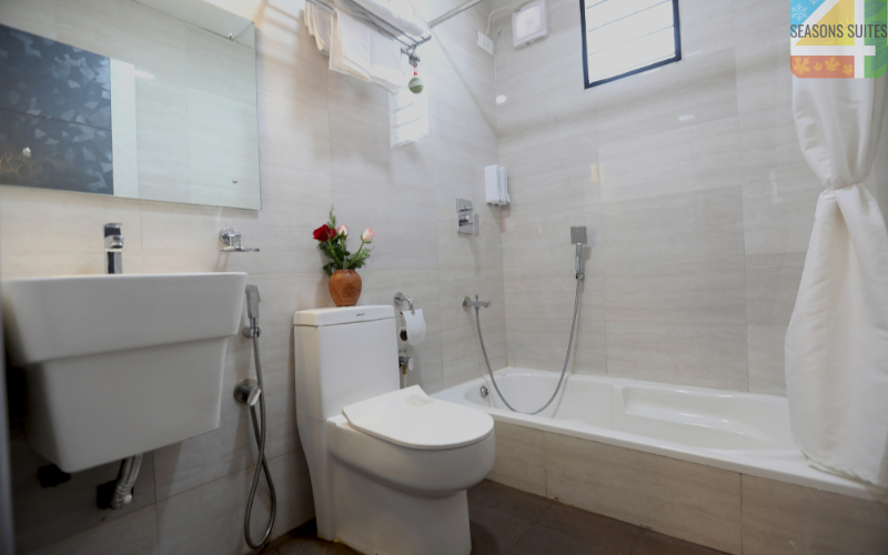 Luxury Triple Studio W/ Kitchen & Bathtub