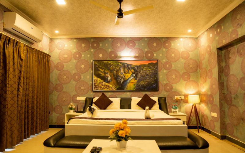 16 Bedroom Residence