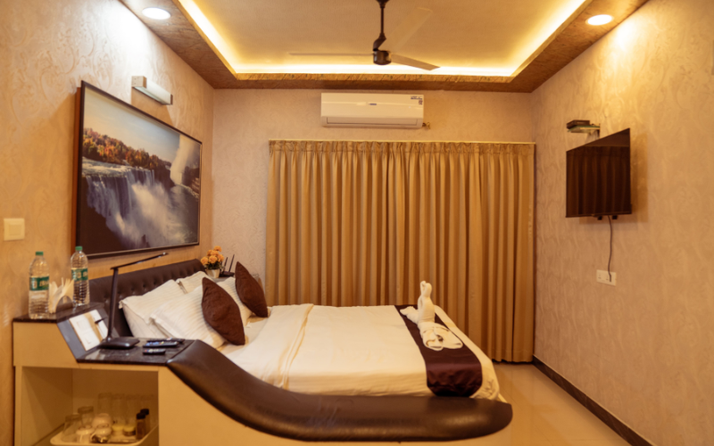 Luxury 7 Bedroom Apartment