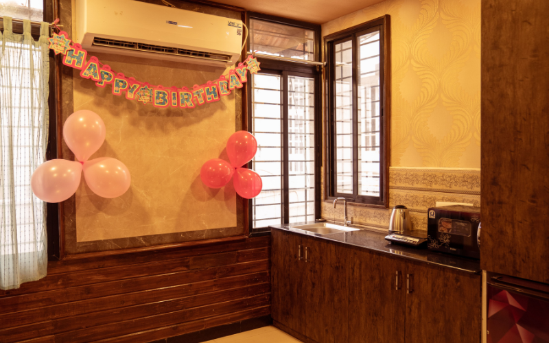 Luxury 6 Bedroom Apartment