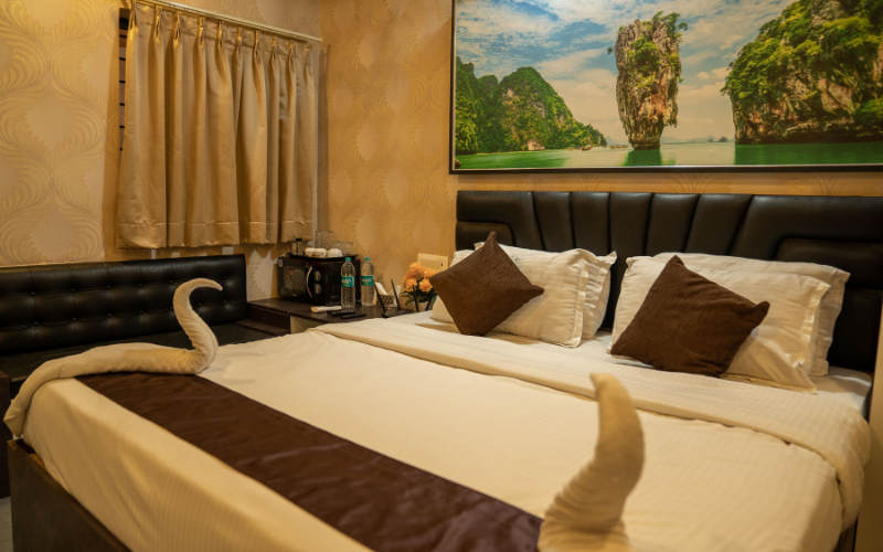 Luxury 5 Bedroom Apartment