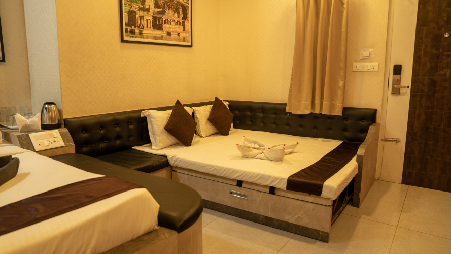 Penthouse 5BR Apartment