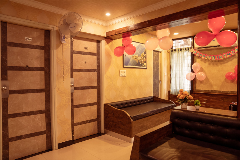 Luxury 1 Bedroom Apartment