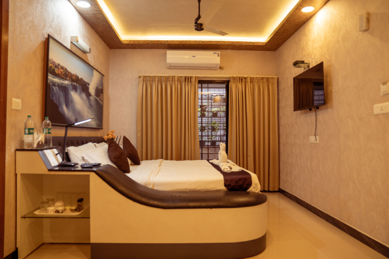 Luxury 5 Bedroom Apartment