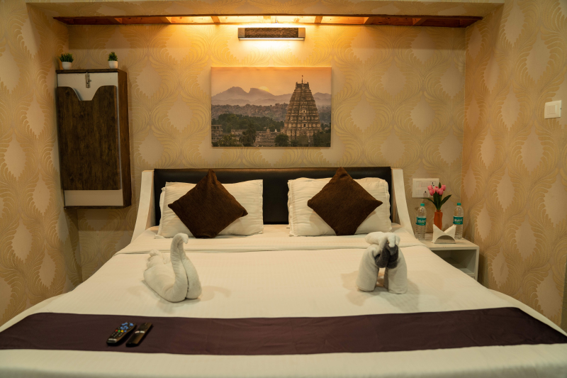 Luxury 7 Bedroom Apartment