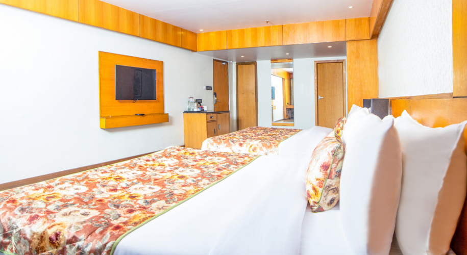 King Family Suite with View