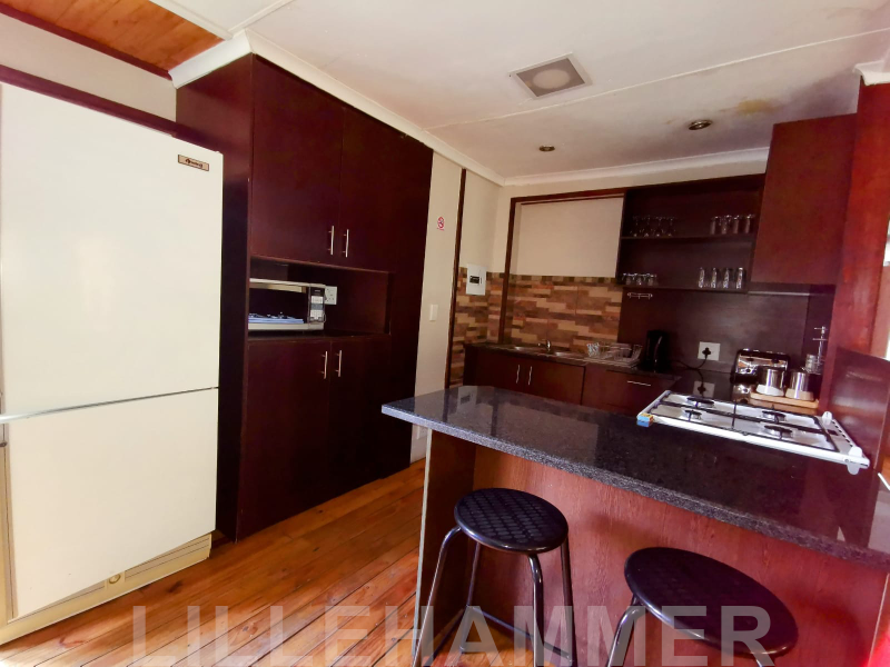 Chalets (8 Sleeper Self-Catering)
