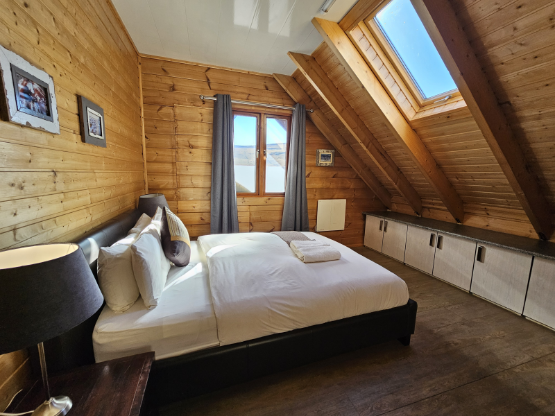 Chalets (8 Sleeper Self-Catering)