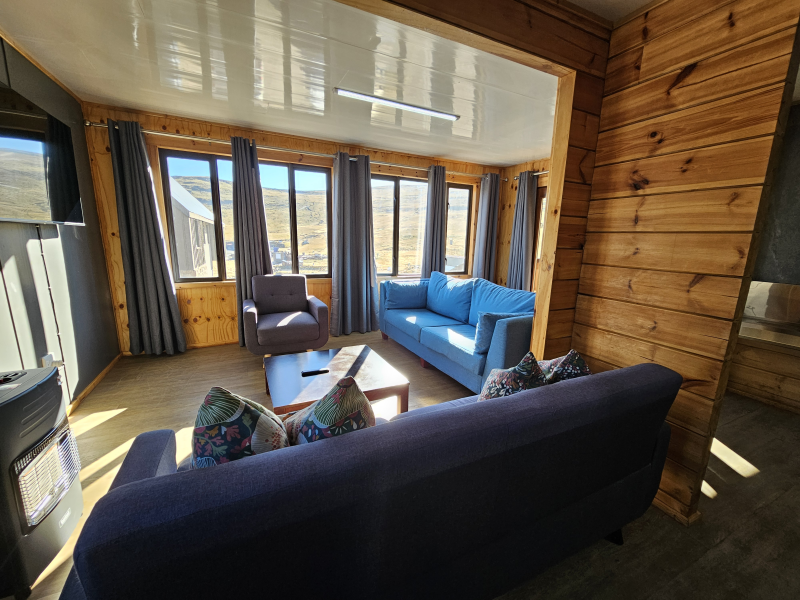Chalets (8 Sleeper Self-Catering)