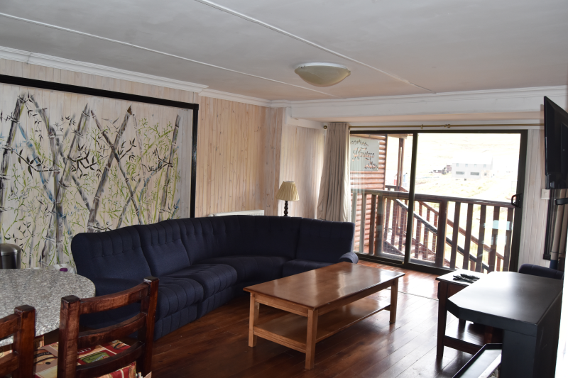 Chalets (8 Sleeper Self-Catering)