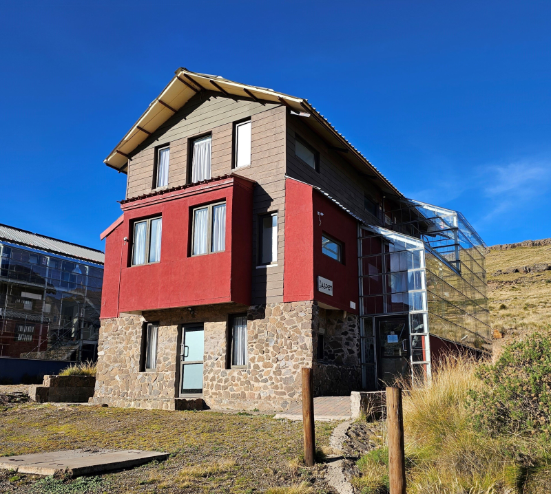 Aspen Apartment (8 Sleeper Self-Catering)