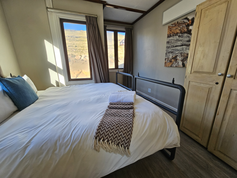 Aspen Apartment (8 Sleeper Self-Catering)
