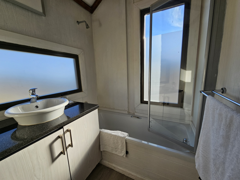 Aspen Apartment (8 Sleeper Self-Catering)