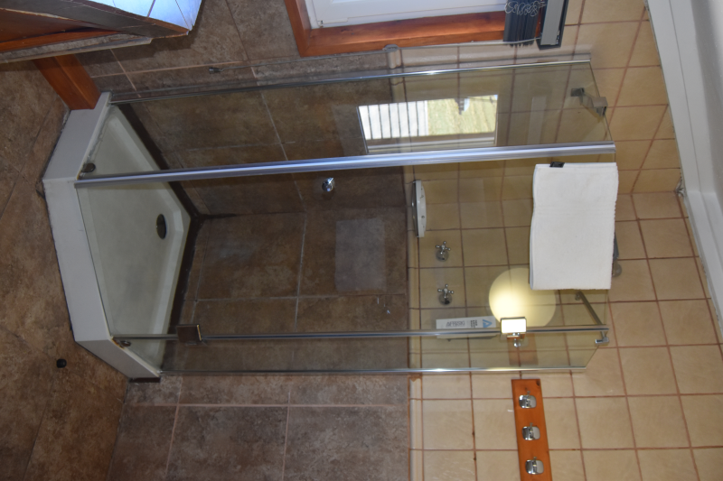 Tirol and Vail Apartment (4 Sleeper)