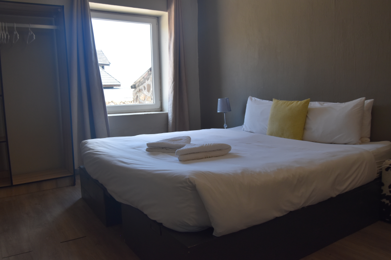 Tirol and Vail (2 Sleeper Room En Suite)