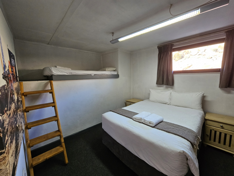 Aspen Bottom Apartment (6 Sleeper Self-Catering)