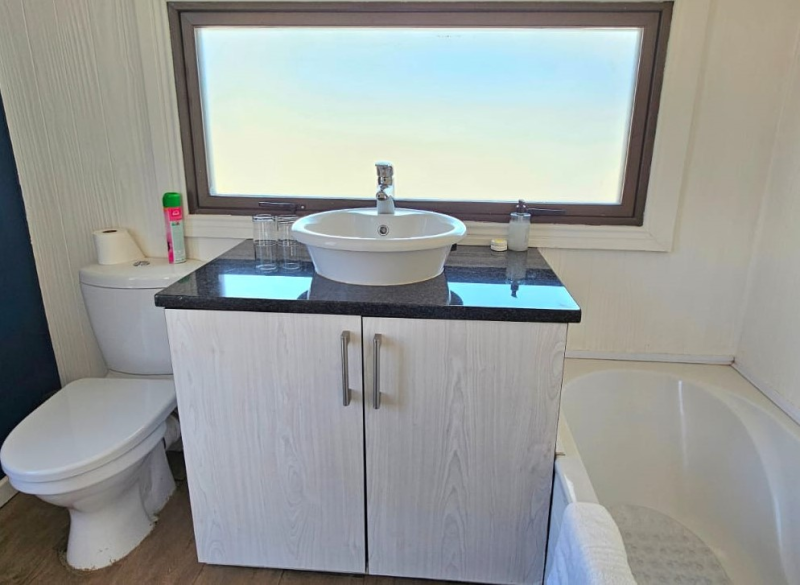 Aspen Top Apartment (6 Sleeper Self-catering)