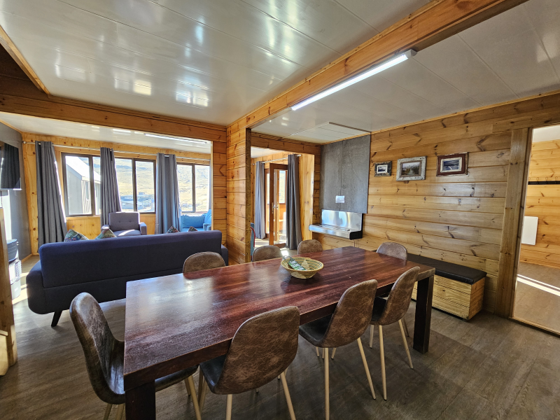Chamonix Chalet (8 Sleeper Self-Catering)