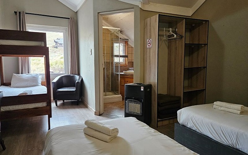 Tirol 4 (4 Sleeper Non Self-Catering))