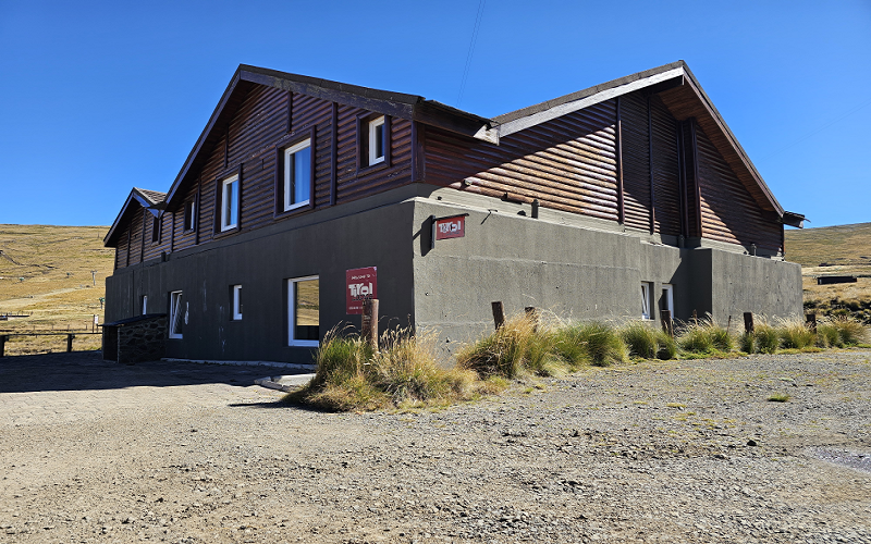 Tirol 6 (4 Sleeper Non Self-Catering)