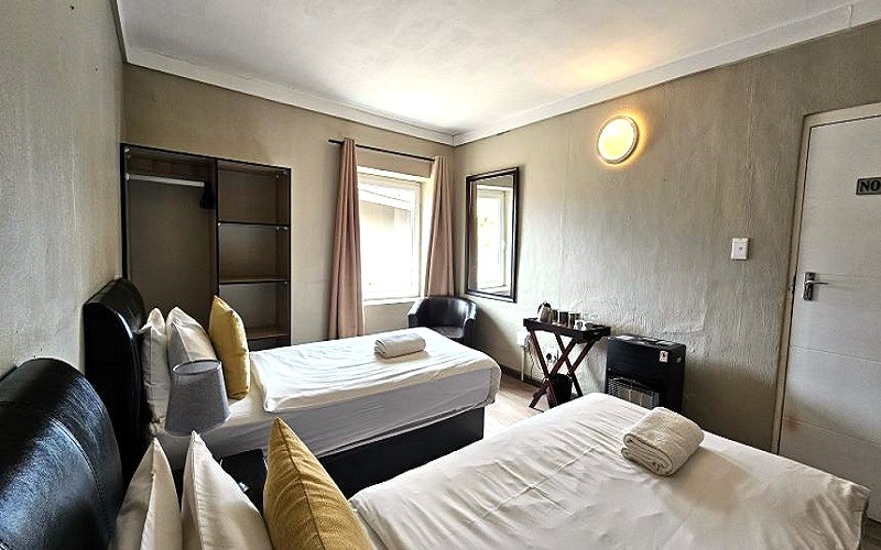 Tirol 12 (2 Sleeper Non Self-Catering)