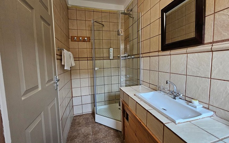 Tirol 12 (2 Sleeper Non Self-Catering)