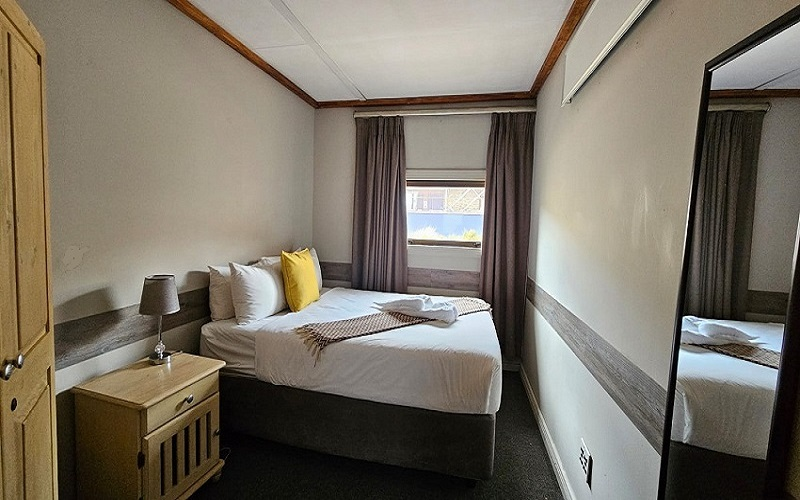 Aspen Bottom Apartment (6 Sleeper Self-Catering)