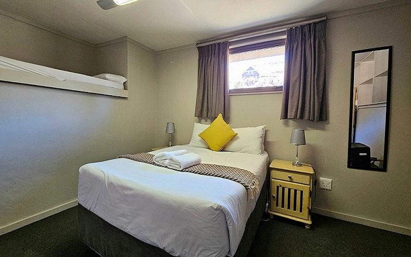 Aspen Bottom Apartment (6 Sleeper Self-Catering)