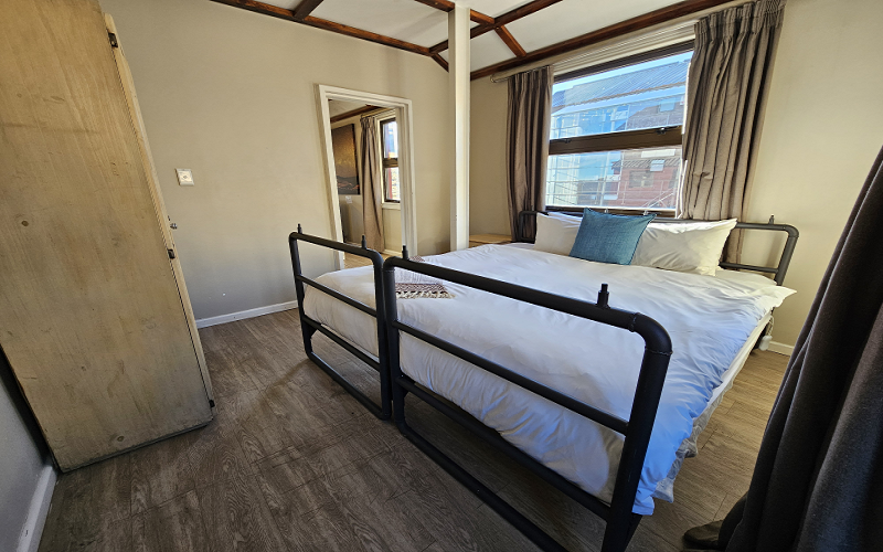 Aspen Apartment (8 Sleeper Self-Catering)