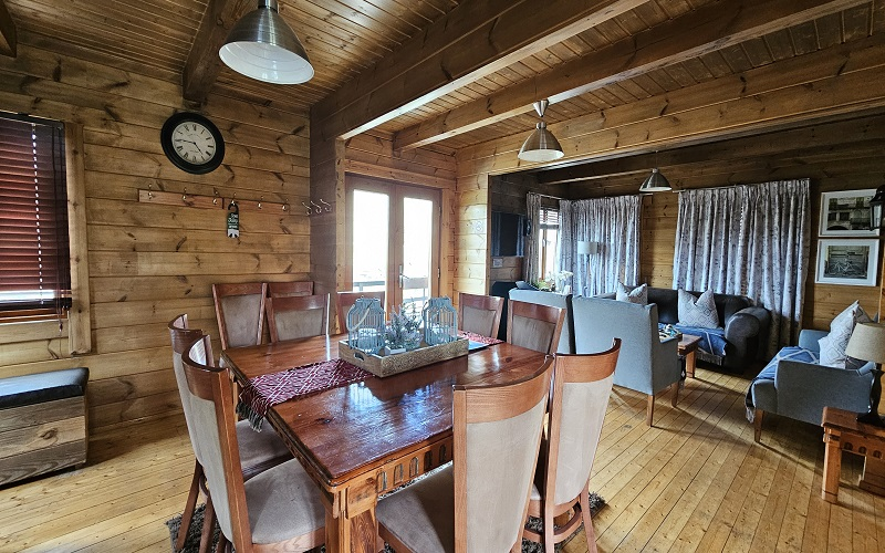 Imoya Chalet (10 Sleeper Self-Catering)