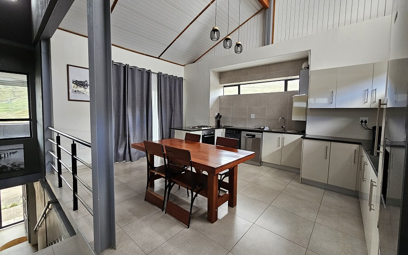 Mahlasela Apartment (4 Sleeper Self-Catering)