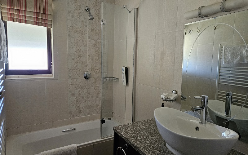 Nepal Chalet (8 Sleeper Self-Catering)