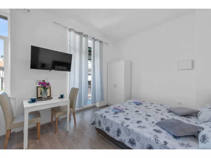 Mima Apartments