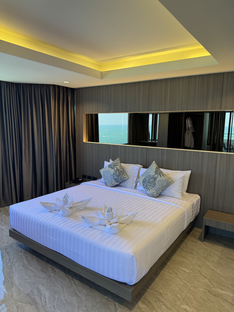 Ocean Panorama Suite
